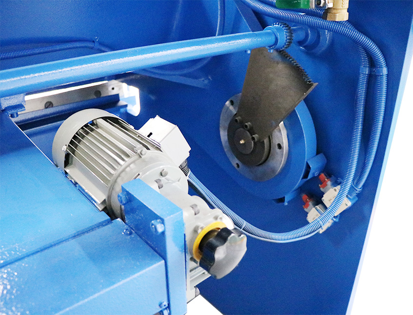 QC12Y-10x2500 hydraulic swing beam shearing machine