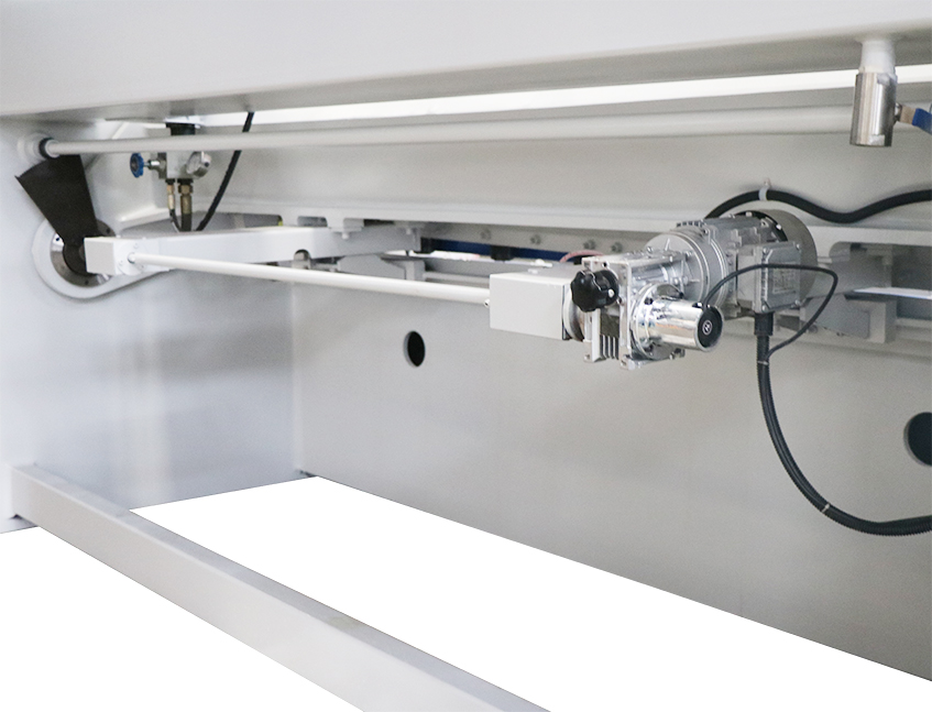 QC12Y-4x3200 hydraulic swing beam shearing machine