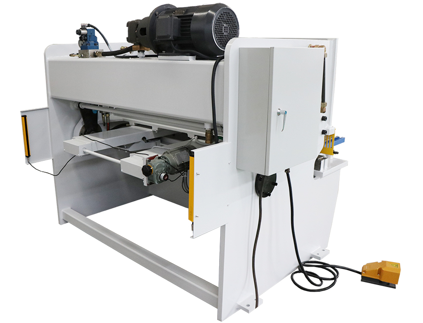 QC12Y-6x1500 hydraulic swing beam shearing machine