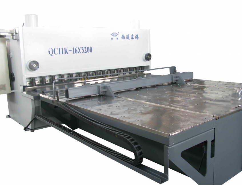 QC11K-16x3200 CNC Guillotine Shearing Machine