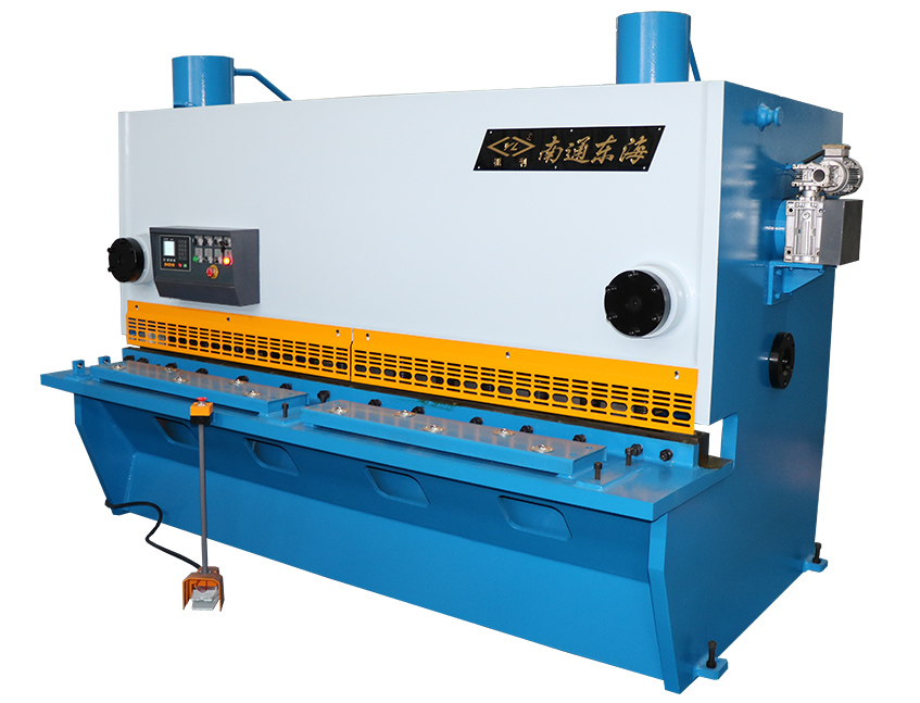 QC11Y-10x2500 Hydraulic Guillotine Shearing Machine