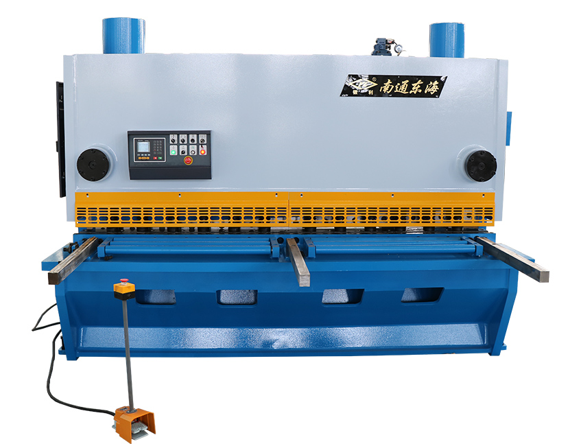 QC11Y-12x2500 Hydraulic Guillotine Shearing Machine