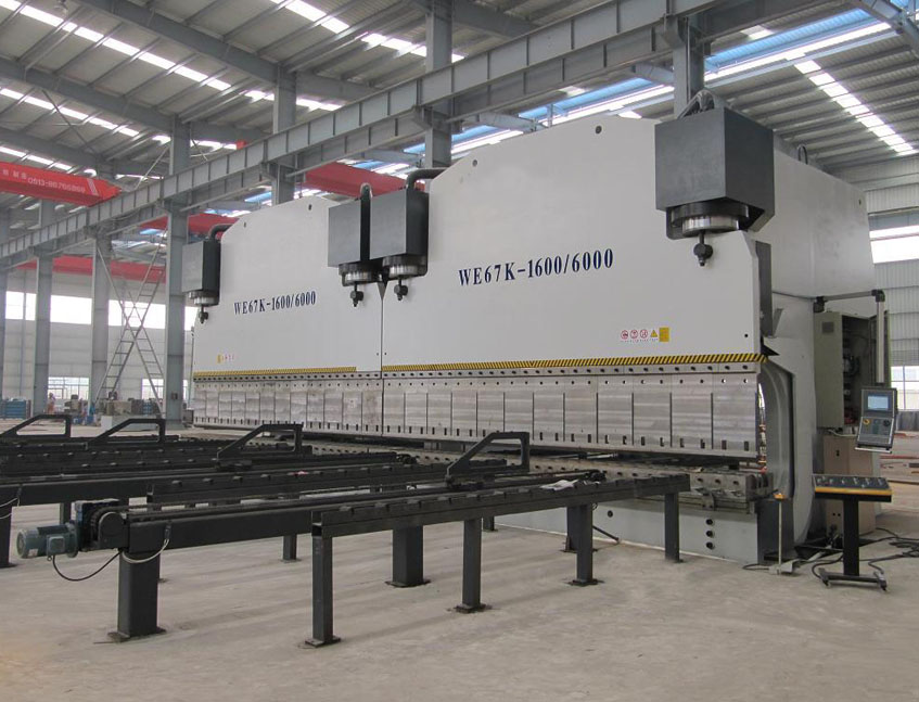 2xWE67K-1600/6000 CNC Press Brake in Tandem