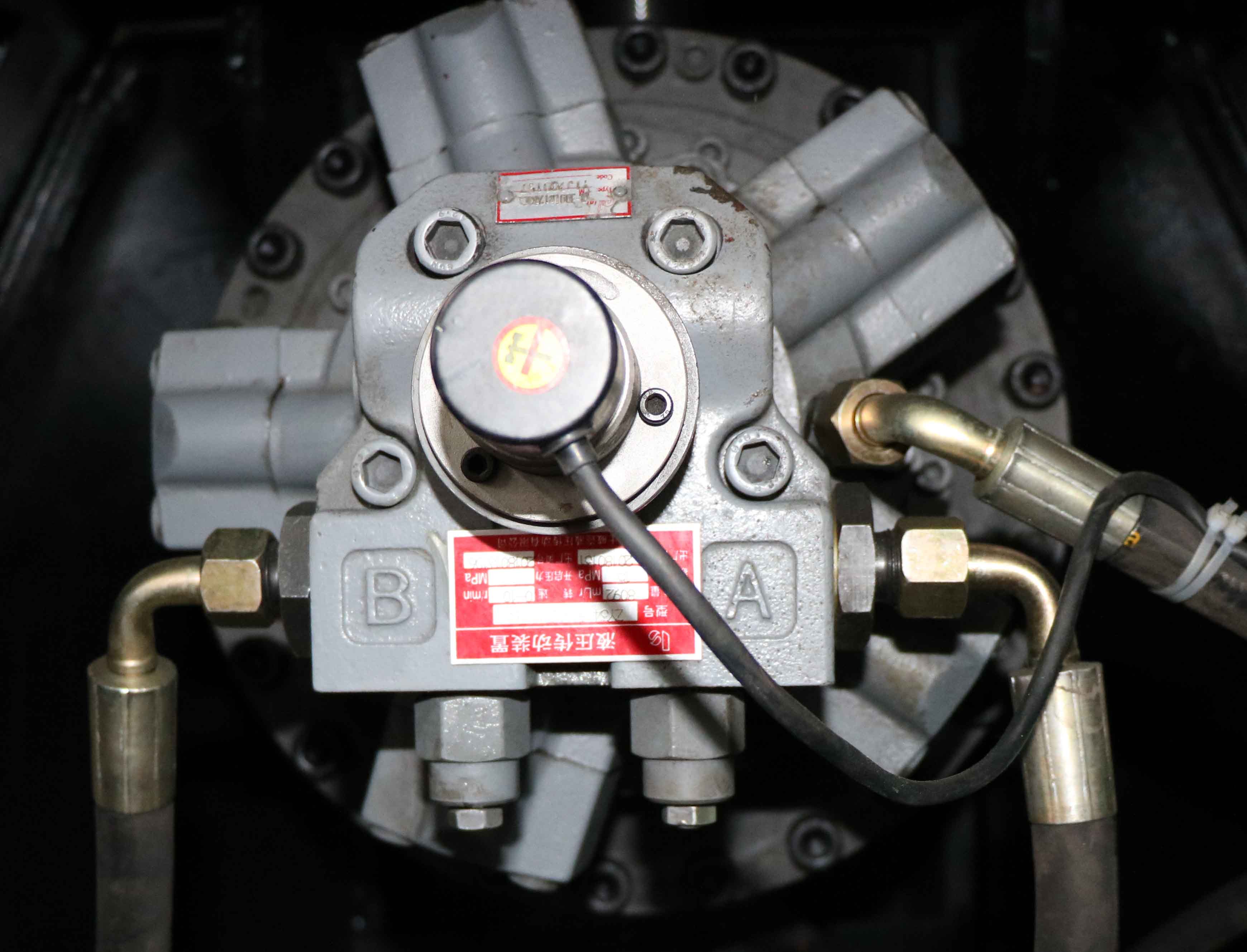 hydraulic motor