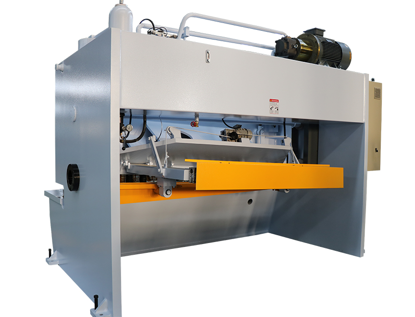 CNC guillotine shearing machine