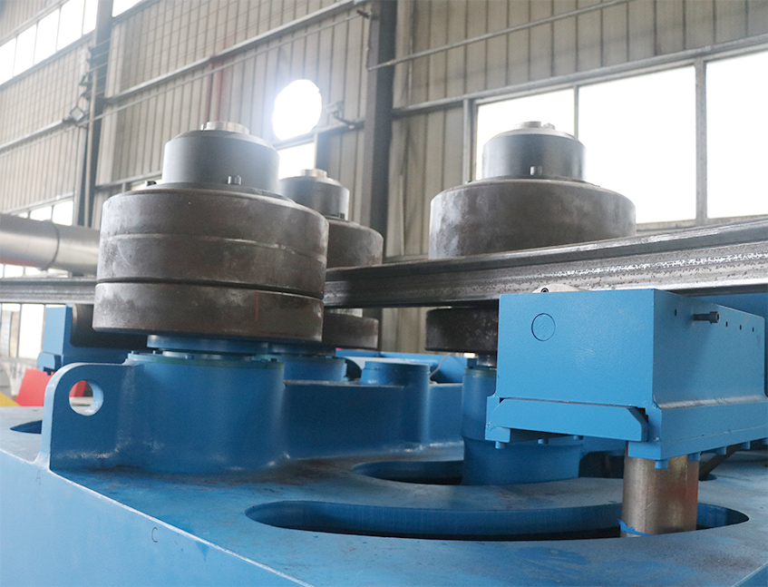 section bending machine